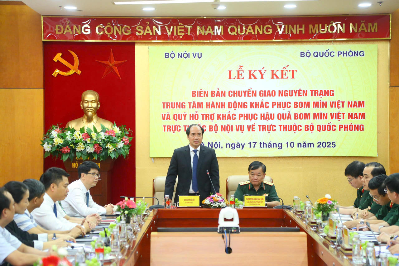 Thứ trưởng Bộ Nội vụ Nguyễn Văn Hồi phát biểu tại buổi lễ.