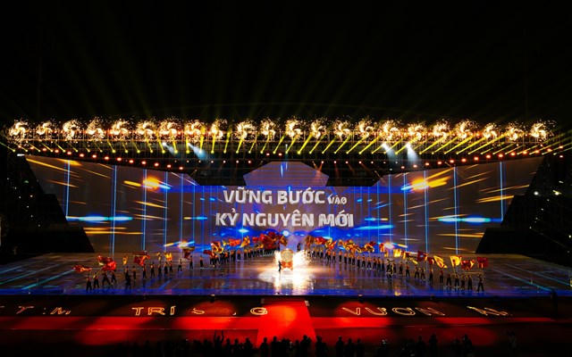 Từ ngọn lửa kết tâm nghĩ về tầm vóc doanh nghiệp Việt