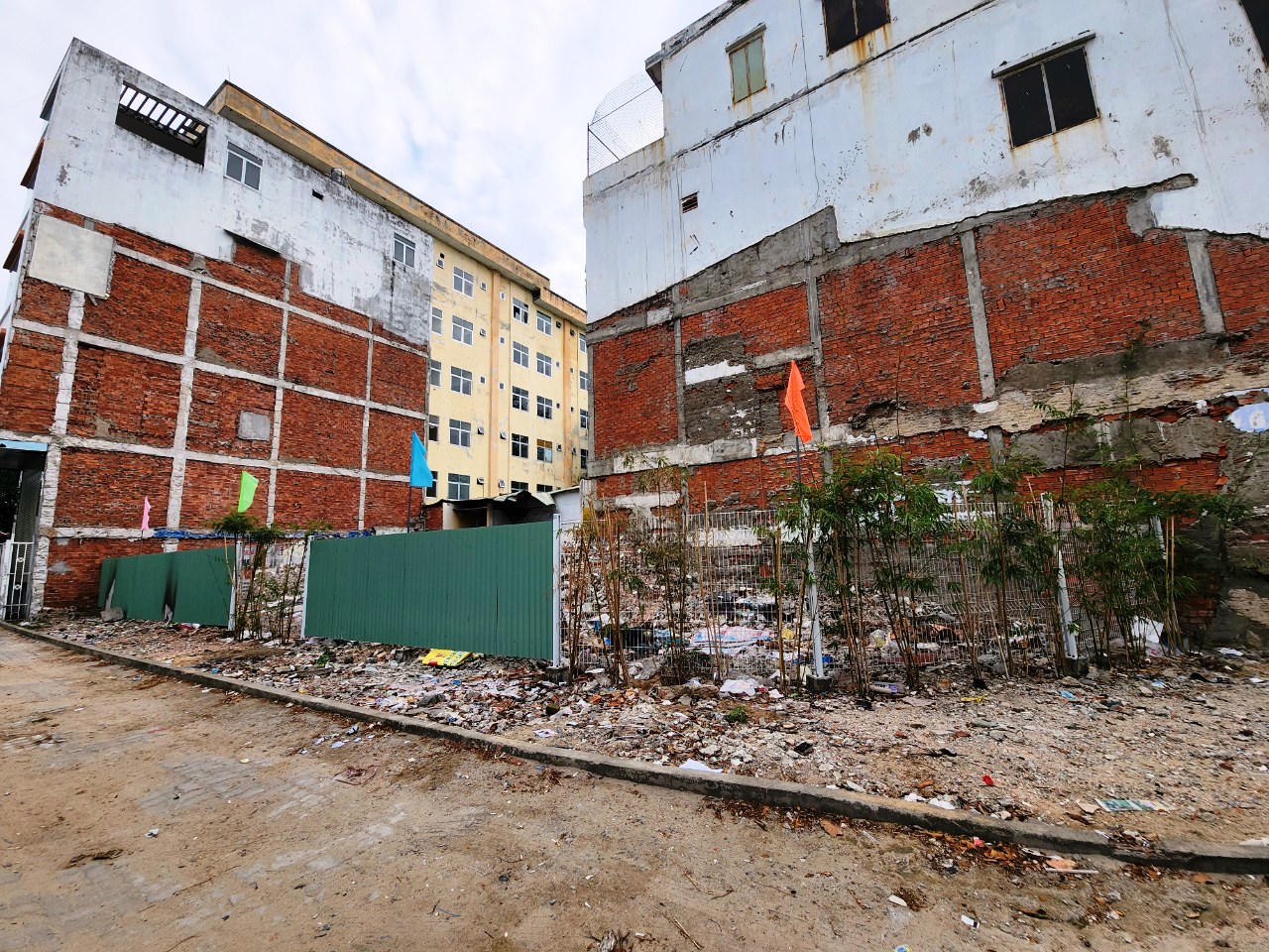 Thi hành án dân sự TP Đà Nẵng đang hoàn thiện hồ sơ pháp lý để tổ chức đấu giá khu đất Sân vận động Chi Lăng theo quy định.