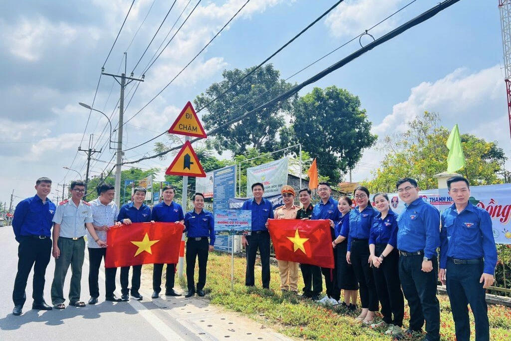 Đoàn Thanh niên VRG giao lưu với các cơ quan chức năng của một số địa phương