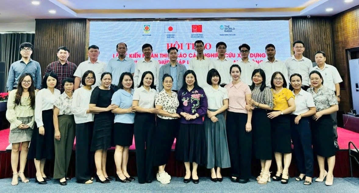 Lấy ý kiến hoàn thiện Báo cáo nghiên cứu xây dựng ứng dụng trợ giúp pháp lý cho điện thoại di động 