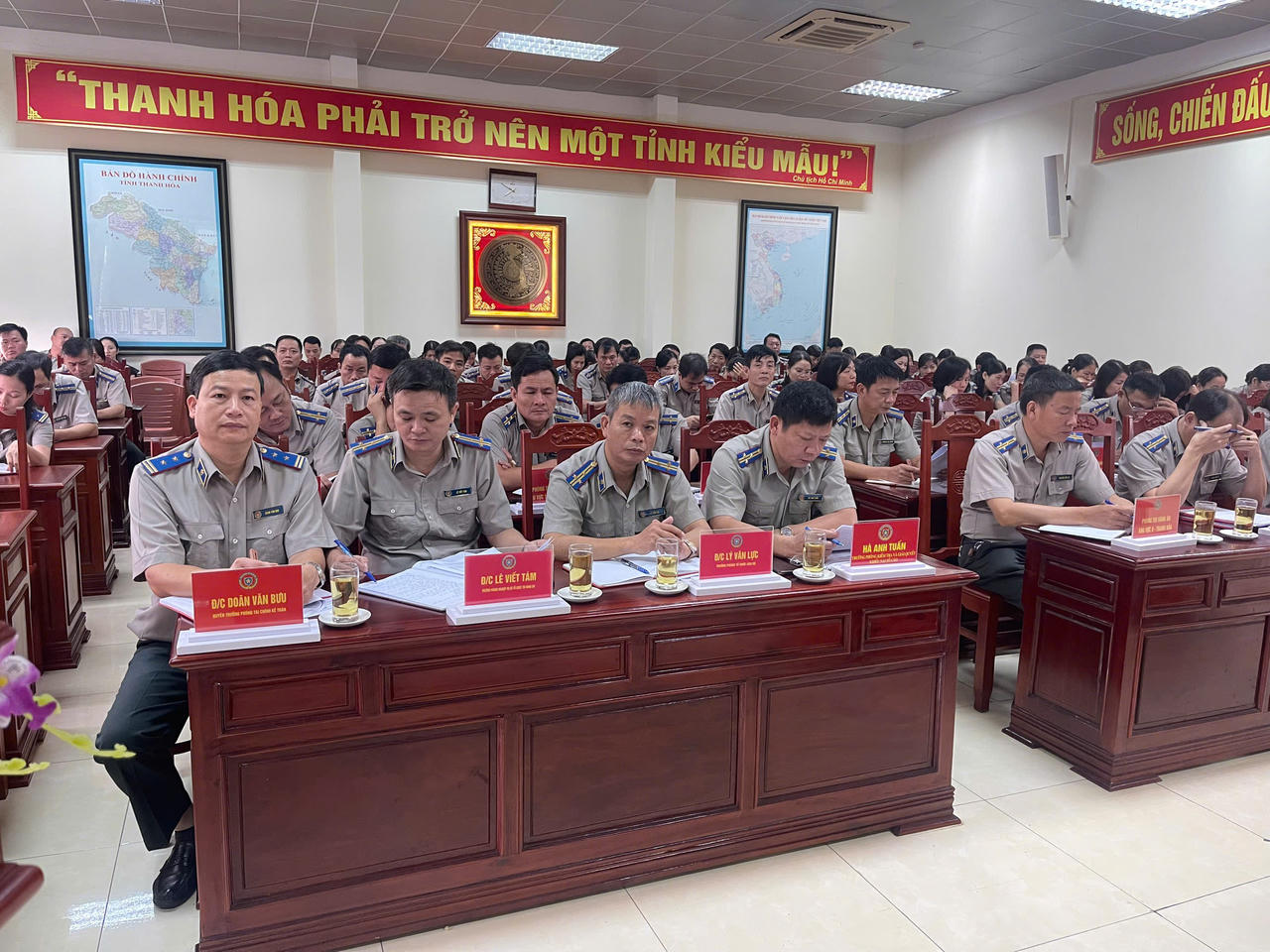 Các đại biểu dự Hội nghị&nbsp;đánh giá kết quả công tác thi hành án dân sự năm 2025