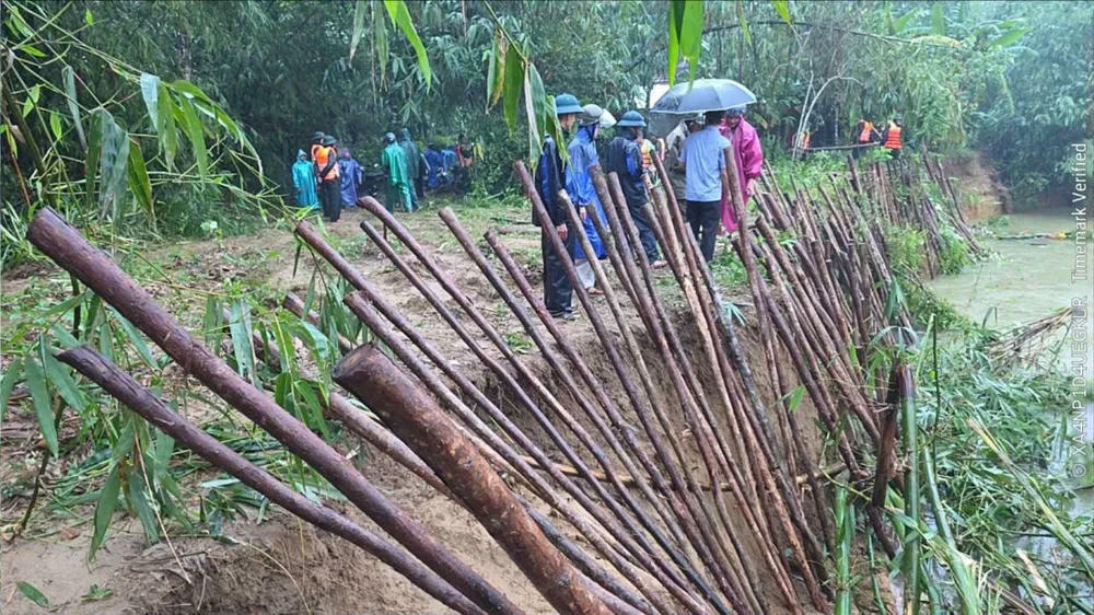 Huế: Khẩn trương gia cố, chống sạt lở bờ sông tại xã Chân Mây – Lăng Cô