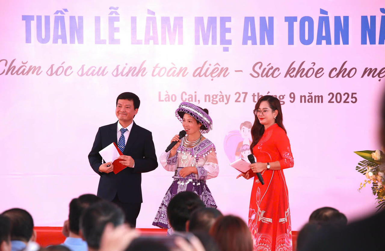 Chị Thào Thị Pà chia sẻ về khó khăn trong công tác cô đỡ thôn bản.