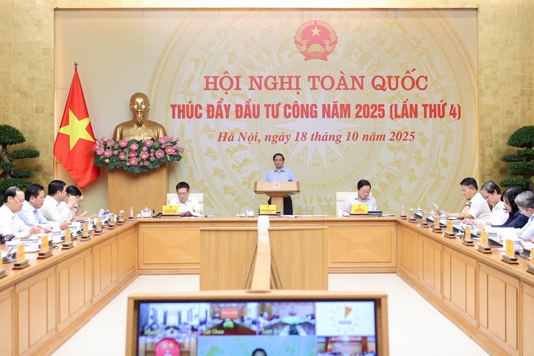 Hội nghị toàn quốc thúc đẩy đầu tư công lần thứ 4 năm 2025 - Ảnh: VGP/Nhật Bắc