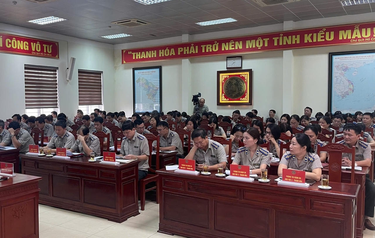 Các đại biểu dự Hội nghị đánh giá kết quả công tác thi hành án dân sự năm 2025