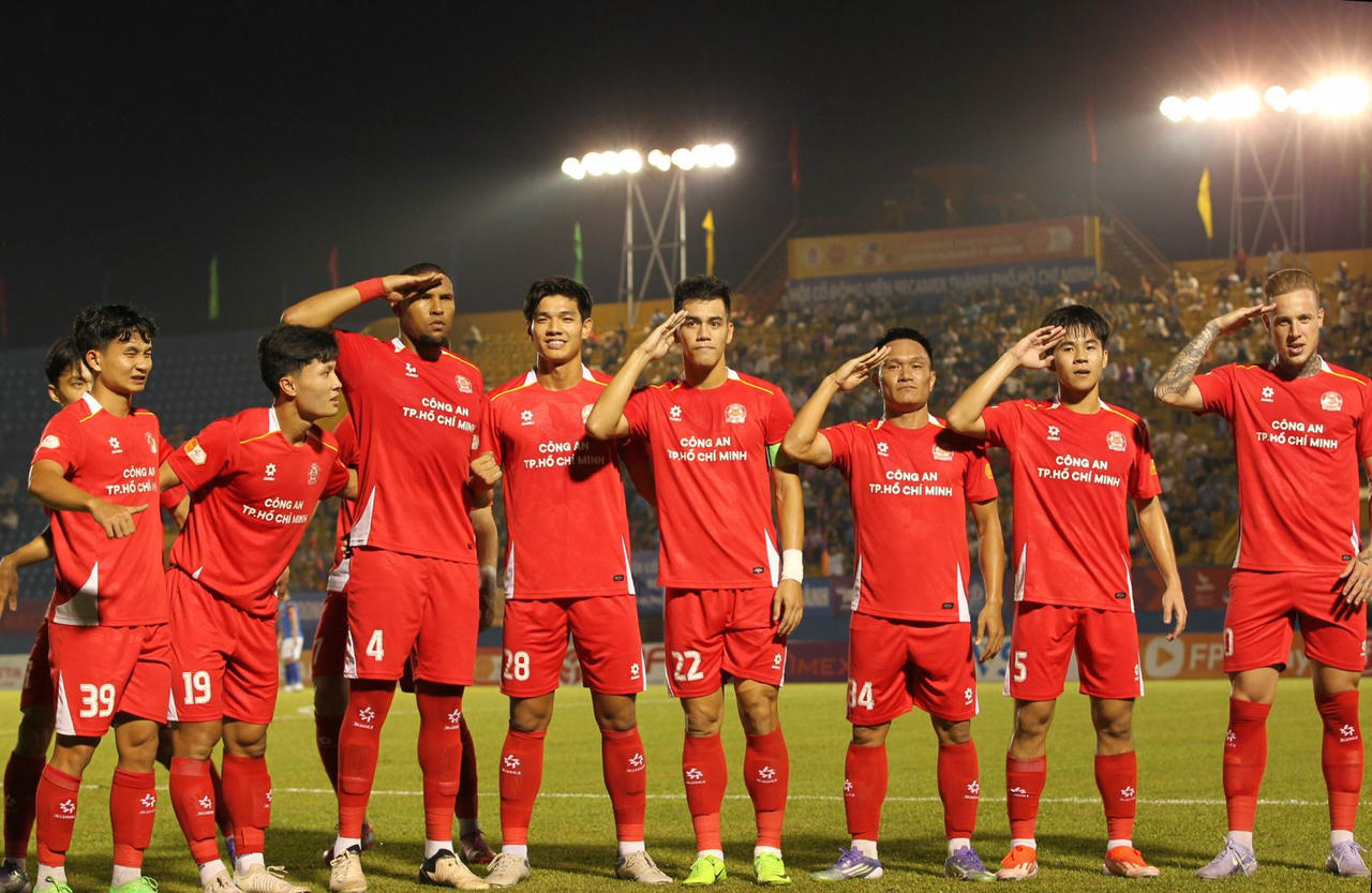 Ninh Bình có chiến thắng trên sân nhà?