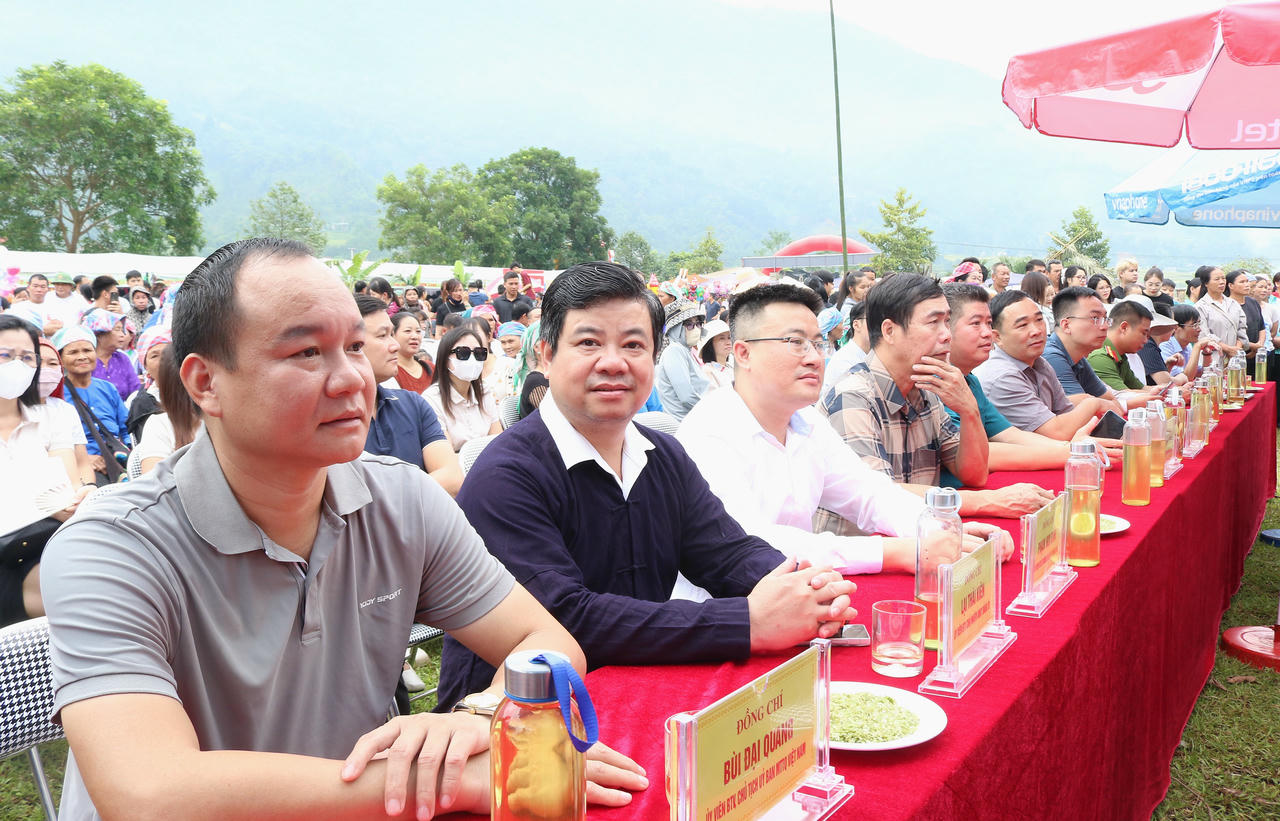 “Hương cốm Hợp Thành” – Khi bản sắc hóa thành thương hiệu