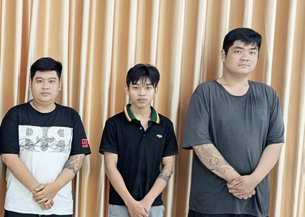 Bắt giữ nhóm đối tượng giả danh công an để cướp tài sản