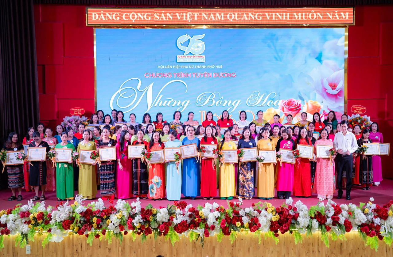 Tuyên dương 95 Chi hội trưởng phụ nữ tiêu biểu trên địa bàn thành phố Huế