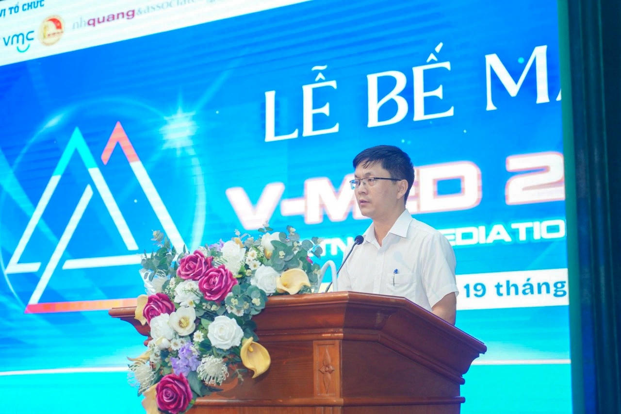 TS. Nguyễn Văn Nam – Phó Giám đốc Học viện Tòa án phát biểu tại Lễ bế mạc cuộc thi