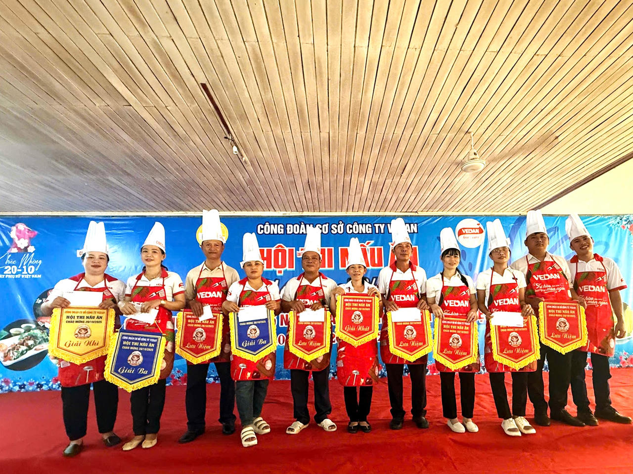 Các đội đạt giải hội thi nấu ăn chi nhánh Vedan Phước Long