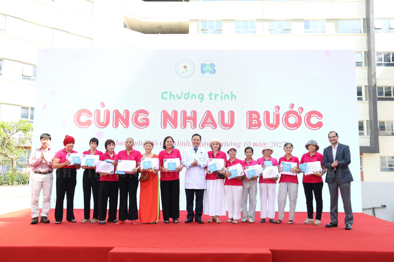 AstraZeneca triển khai nhiều chương trình hợp tác trong chẩn đoán và điều trị ung thư vú tại Việt Nam