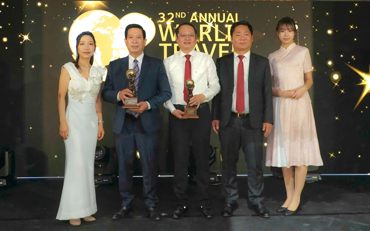 Vườn Quốc gia Phong Nha - Kẻ Bàng nhận "cú đúp" giải thưởng lịch sử tại Lễ trao giải World Travel Awards WTA 2025.