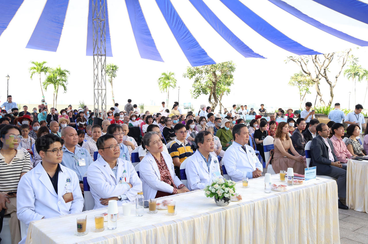 Toàn cảnh sự kiện.