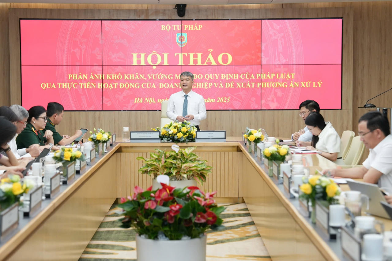 Khơi thông “điểm nghẽn của điểm nghẽn” - Mệnh lệnh chính trị của cả hệ thống - Kỳ 2: Vướng mắc về pháp lý cản trở doanh nghiệp, xã hội phát triển