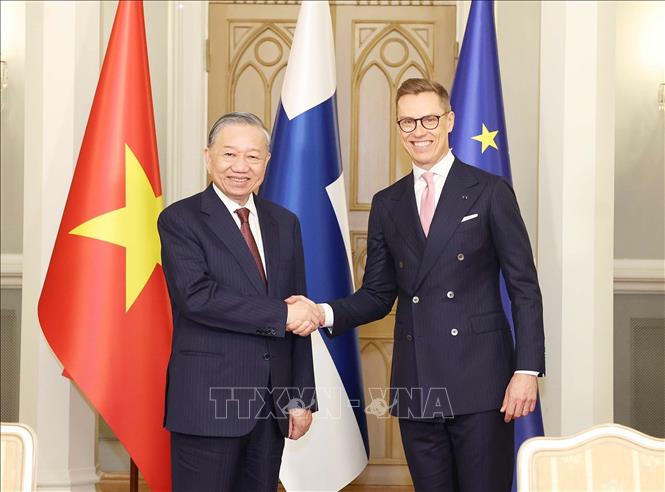 Tổng Bí thư Tô Lâm và Tổng thống Cộng hòa Phần Lan Alexander Stubb sau lễ ký kết các văn kiện hợp tác. Ảnh: Thống Nhất/ TTXVN