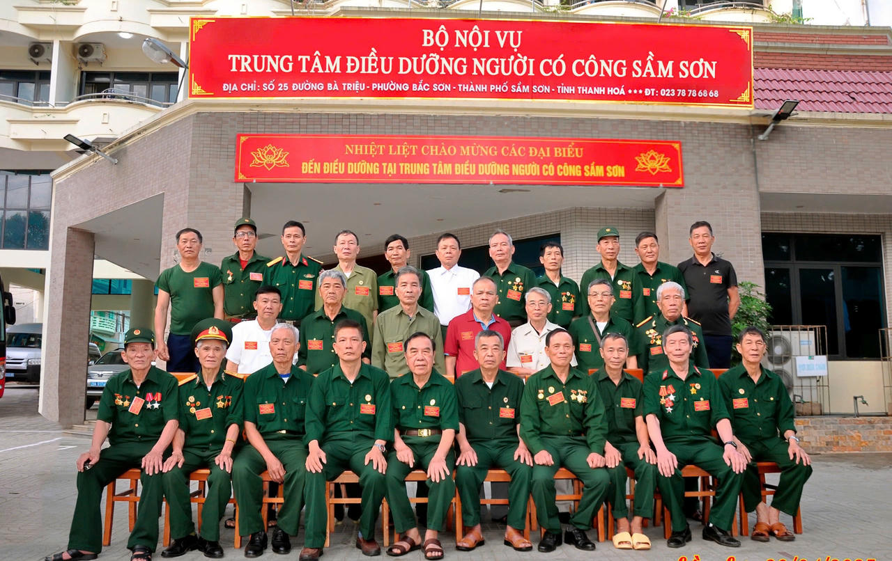 Nhiều chương trình tri ân, hoạt động tình nguyện, hỗ trợ người có công đã được triển khai thường xuyên, thể hiện tinh thần trách nhiệm, nghĩa tình và sự tri ân sâu sắc đối với những người đã hy sinh, cống hiến cho Tổ quốc.