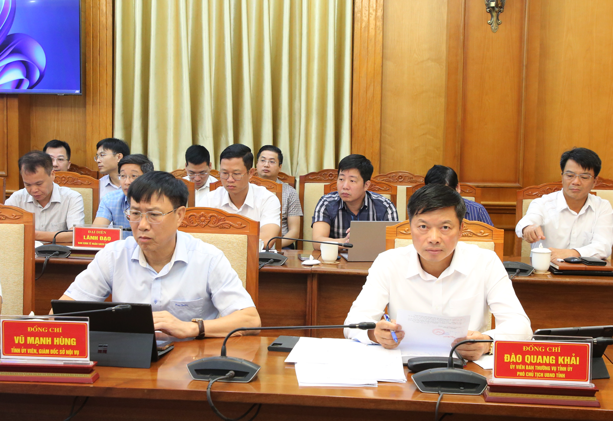 Bên cạnh đó, hội nghị cũng tập trung thảo luận, nghiên cứu và cho ý kiến vào các nội dung quan trọng khác.