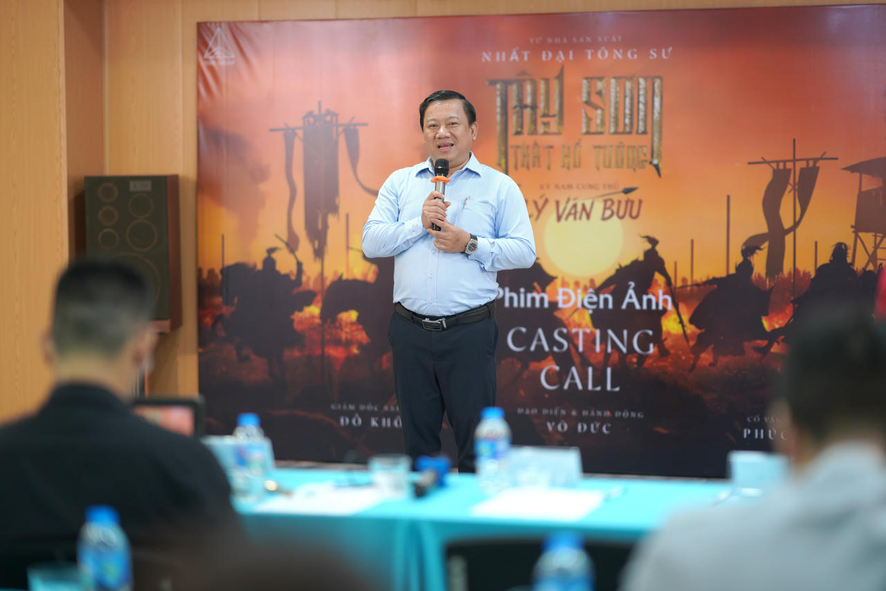 Đại diện đoàn làm phim "Tây Sơn thất hổ tướng" mong muốn khát vọng tái hiện nghĩa khí Tây Sơn. (ảnh ĐLP)