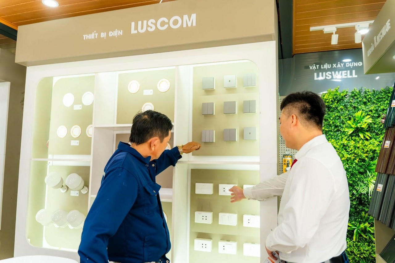 Hiểm họa cho đôi mắt đến từ thiết bị chiếu sáng 'không chuẩn'