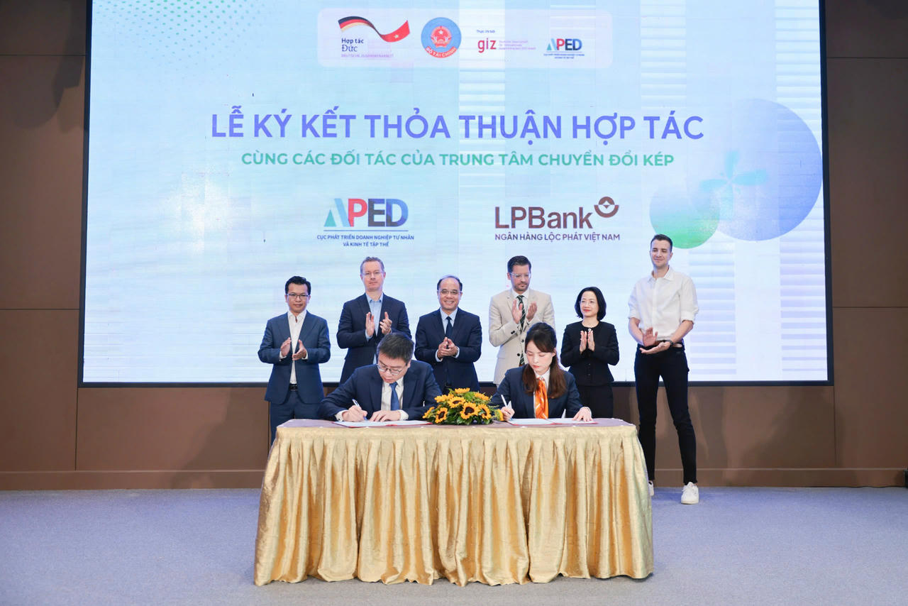 LPBank “bắt tay” với APED, thúc đẩy chuyển đổi số - xanh doanh nghiệp Việt
