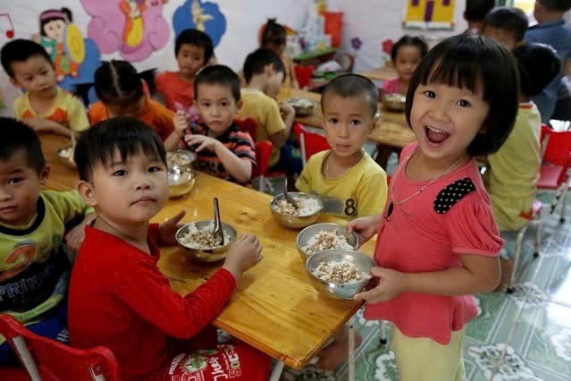 Chính sách hỗ trợ tiền ăn trưa, chi phí học tập cho một số nhóm trẻ mầm non từ 20/10