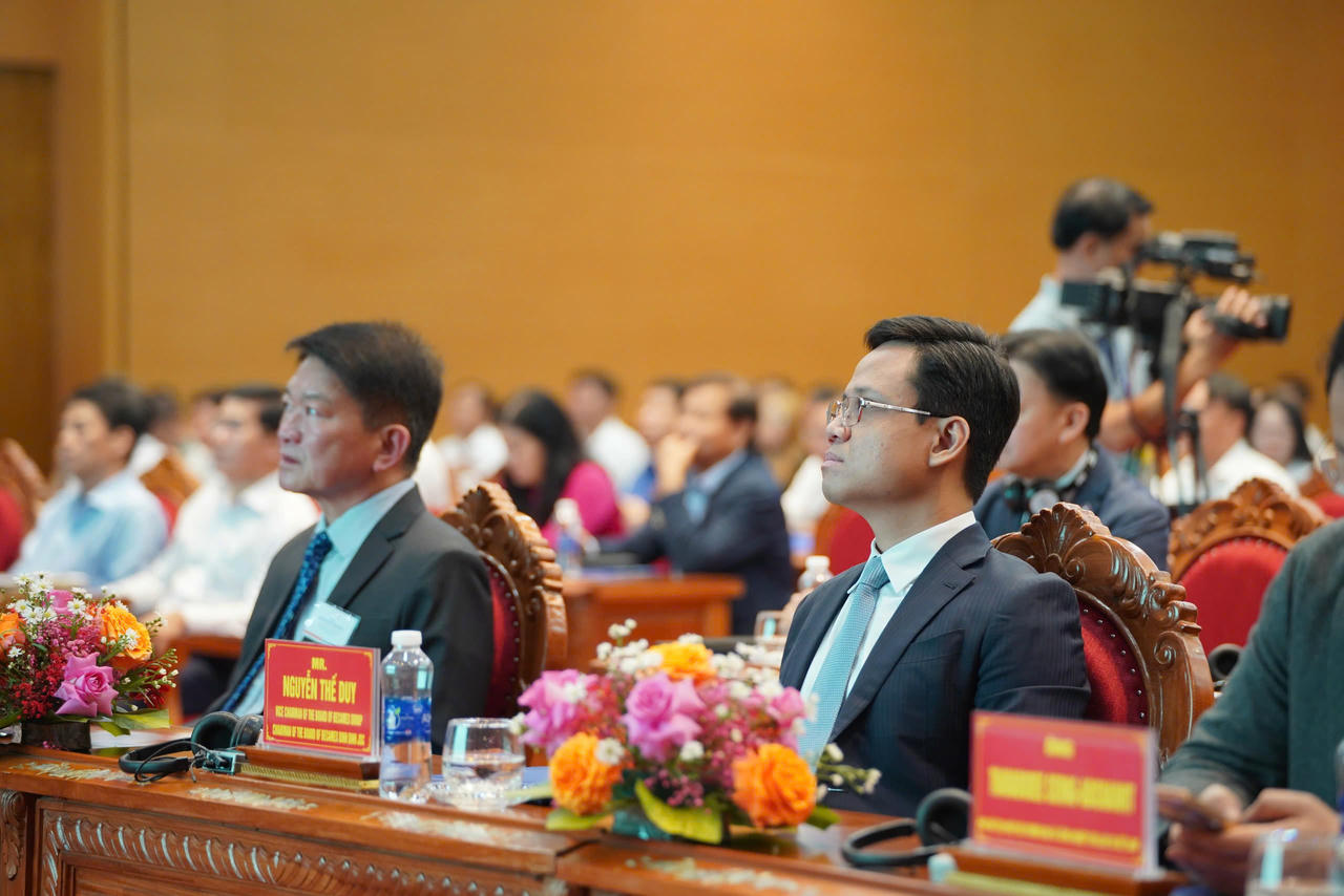 Đại biểu tham gia hội thảo 