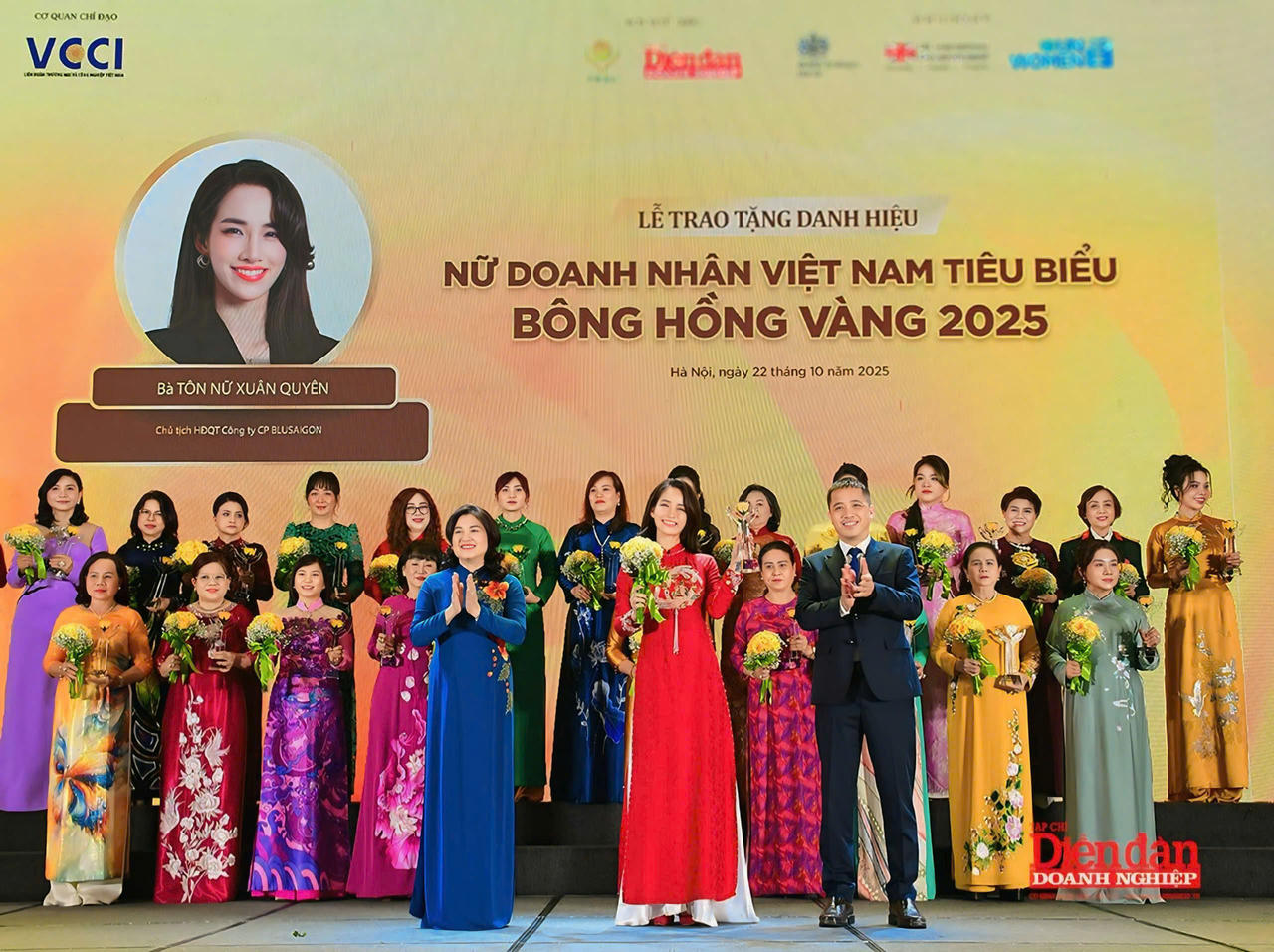 Doanh nhân Tôn Nữ Xuân Quyên – Chủ tịch HĐQT Công ty CP BluSaigon vinh dự nhận danh hiệu “Nữ doanh nhân Việt Nam tiêu biểu – Bông hồng Vàng 2025” (Ảnh: DĐDN)