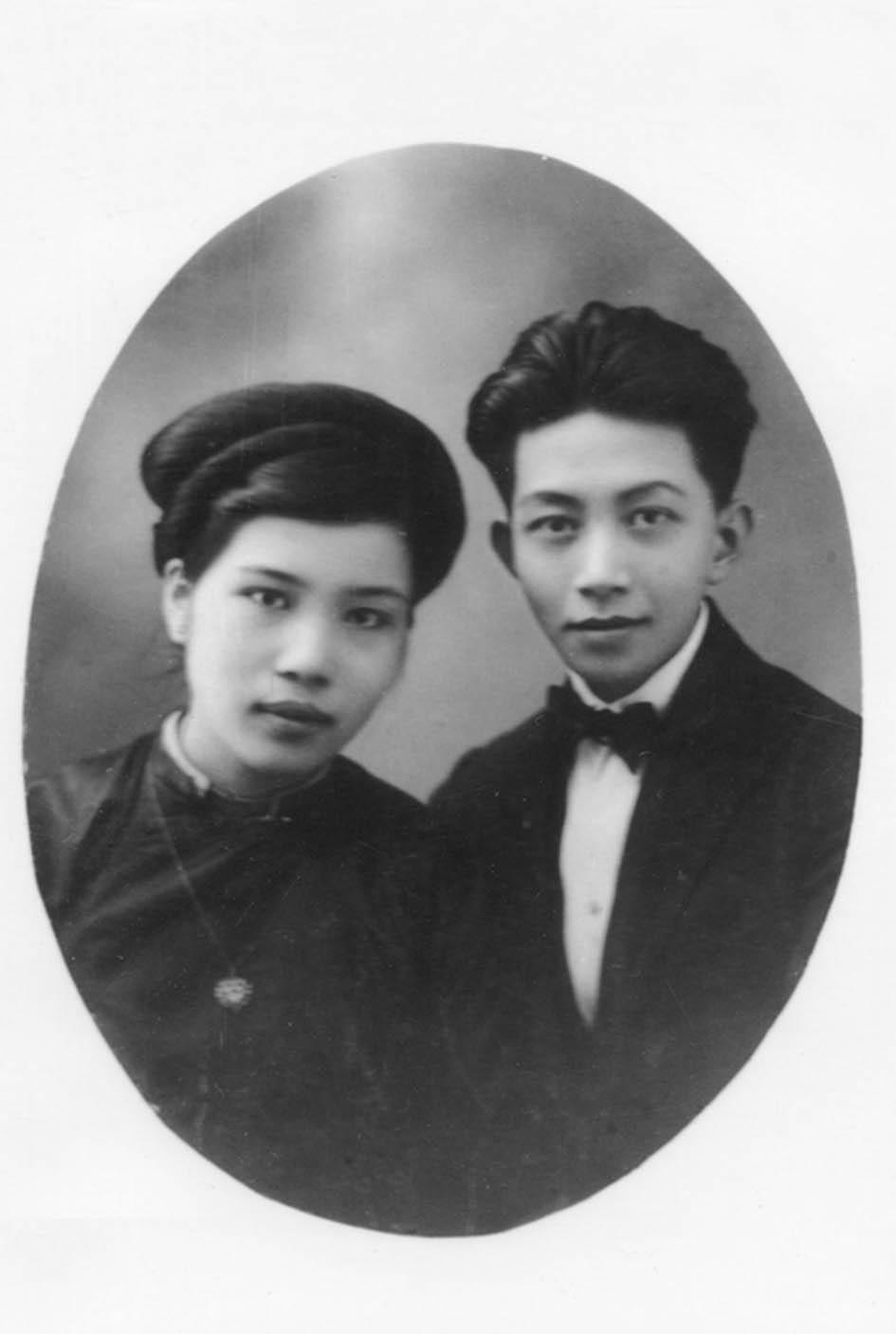 Nhà văn Vũ Ngọc Phan và Hằng Phương. 
(Nguồn: Tư liệu)