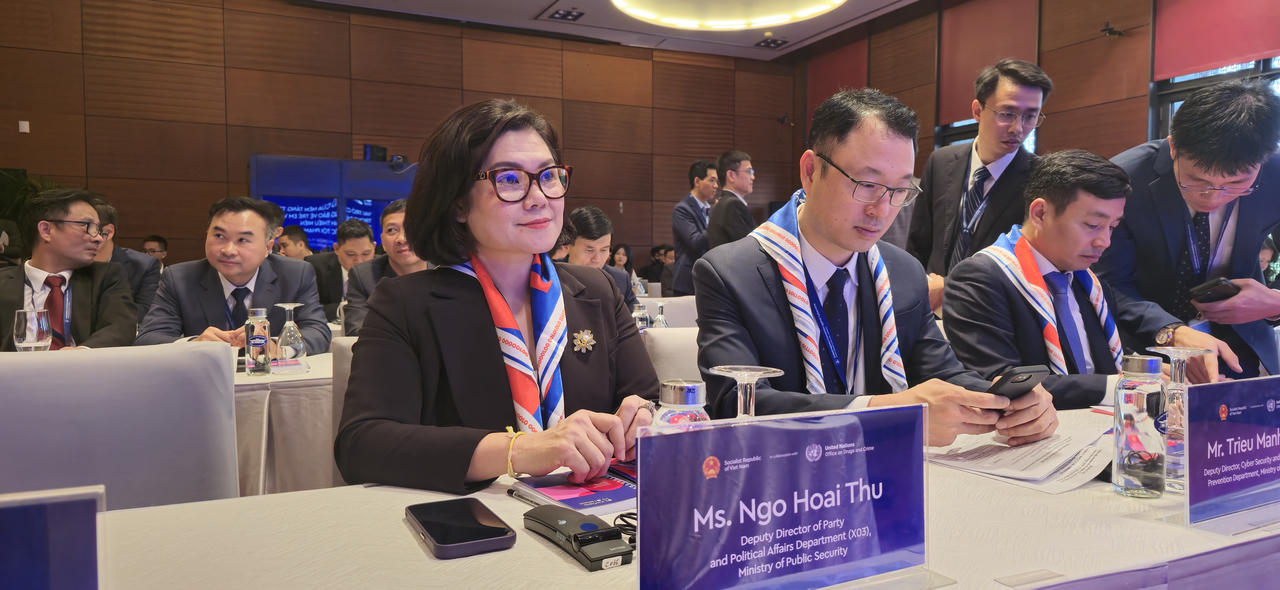 Các vị đại biểu tham dự Tọa đàm