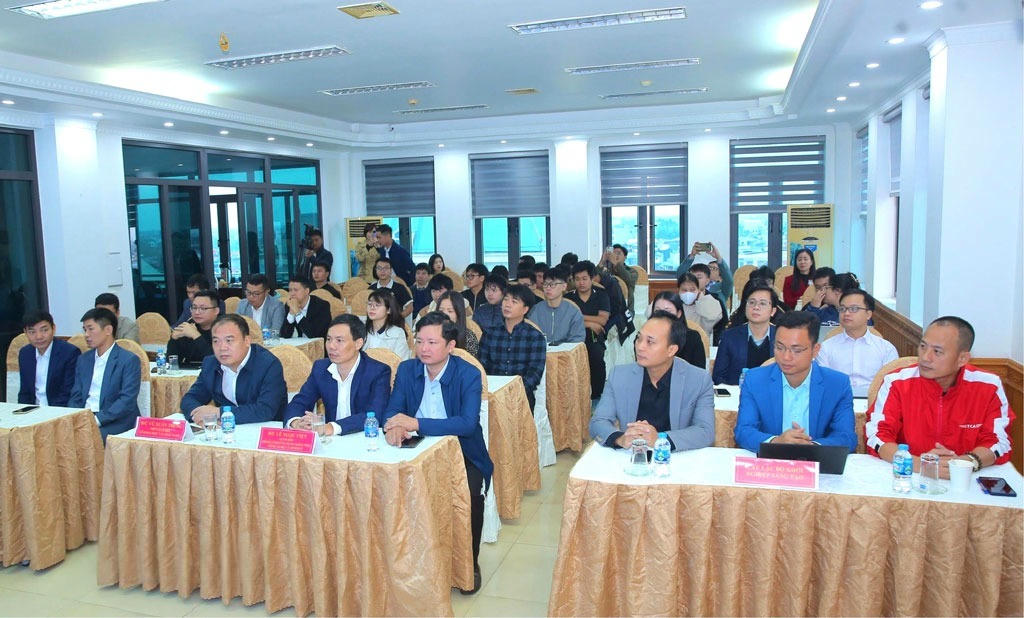 Các đại biểu dự hội nghị. (Ảnh: Nguyễn Thơm)