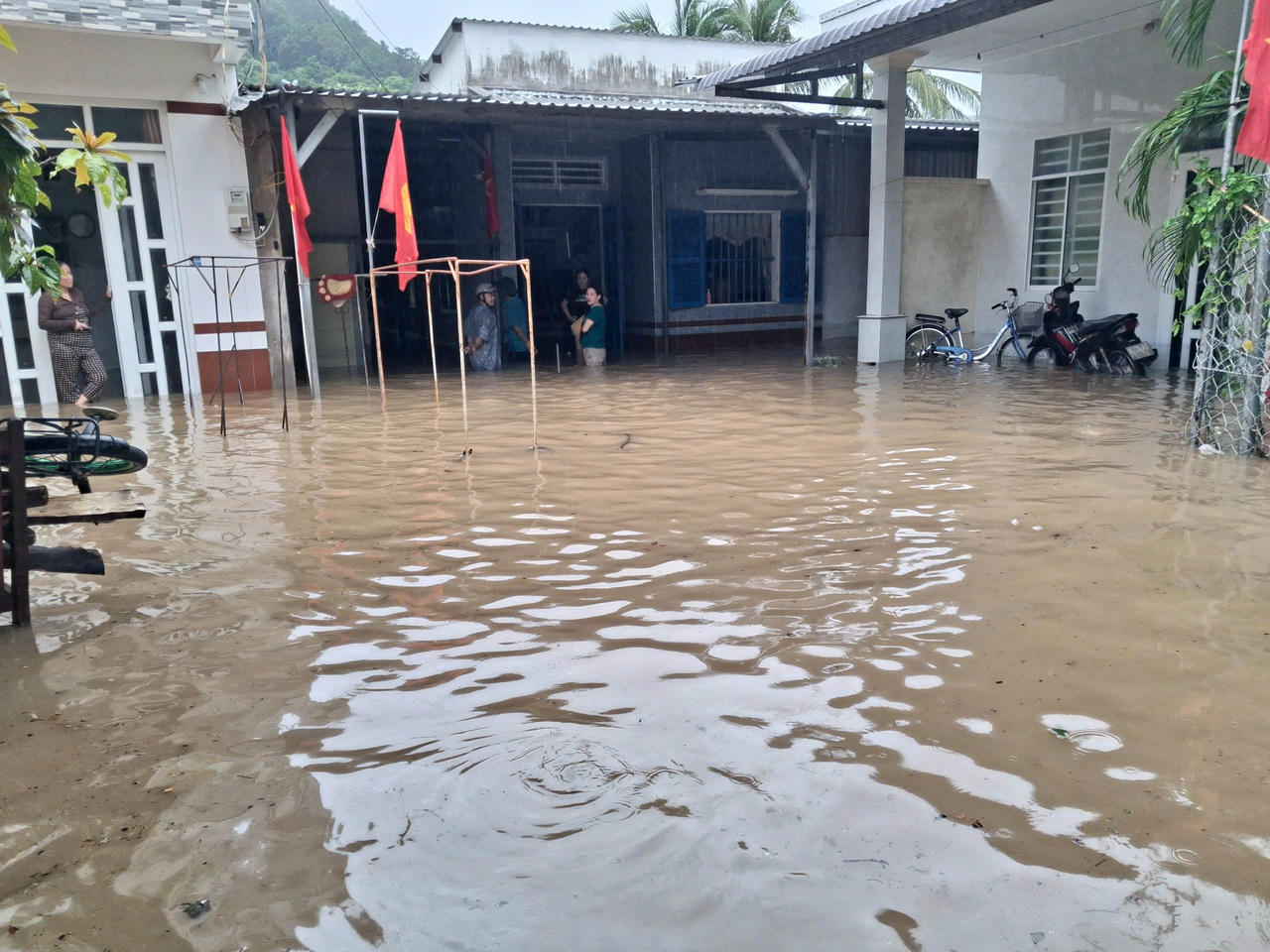 An Giang: Mưa lớn kéo dài, đặc khu Thổ Châu ngập nặng