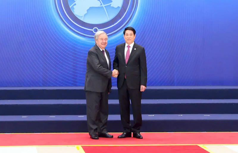 Chủ tịch nước Lương Cường và Tổng Thư ký Liên hợp quốc António Guterres tại&nbsp;Lễ mở ký Công ước Hà Nội.