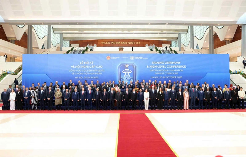 Chủ tịch nước Lương Cường chủ trì Lễ đón các Trưởng đoàn dự Lễ mở ký Công ước Hà Nội