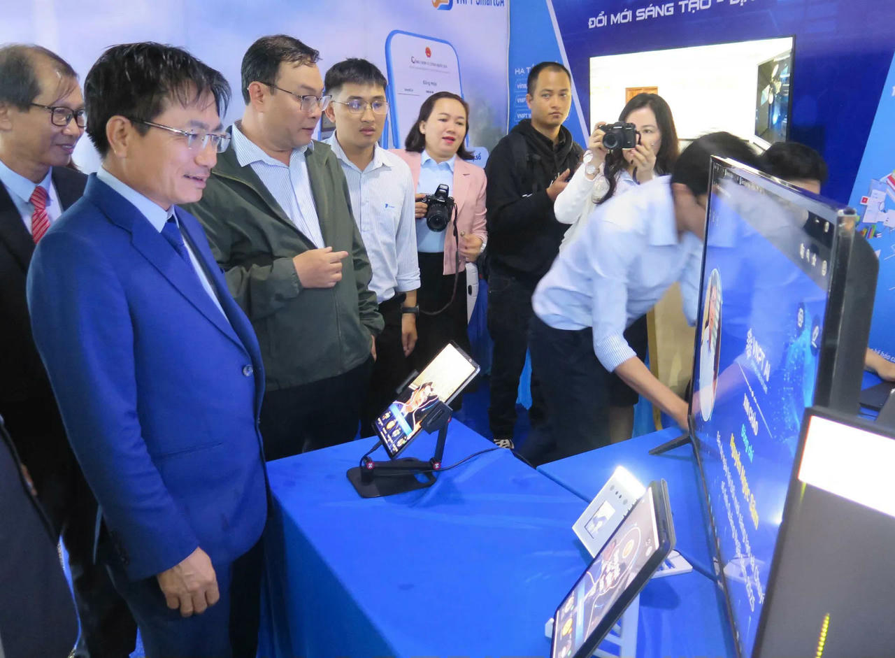 Ngày hội quy tụ hơn 50 nhà khoa học, 40 tổ chức và doanh nghiệp trong, ngoài tỉnh, mở ra không gian kết nối tri thức, công nghệ và khởi nghiệp sáng tạo.