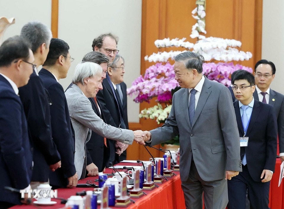 Tổng Bí thư Tô Lâm và các đại biểu dự cuộc tiếp. Ảnh: Thống Nhất/TTXVN