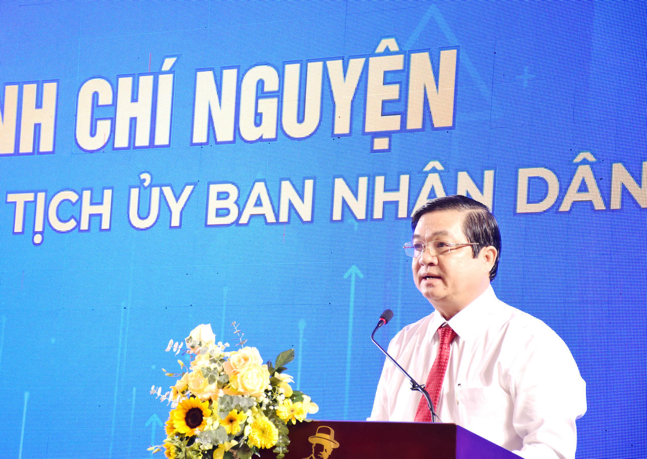 Ông Huỳnh Chí Nguyện – Phó Chủ tịch UBND tỉnh, phát biểu khai mạc Diễn đàn Doanh nghiệp.