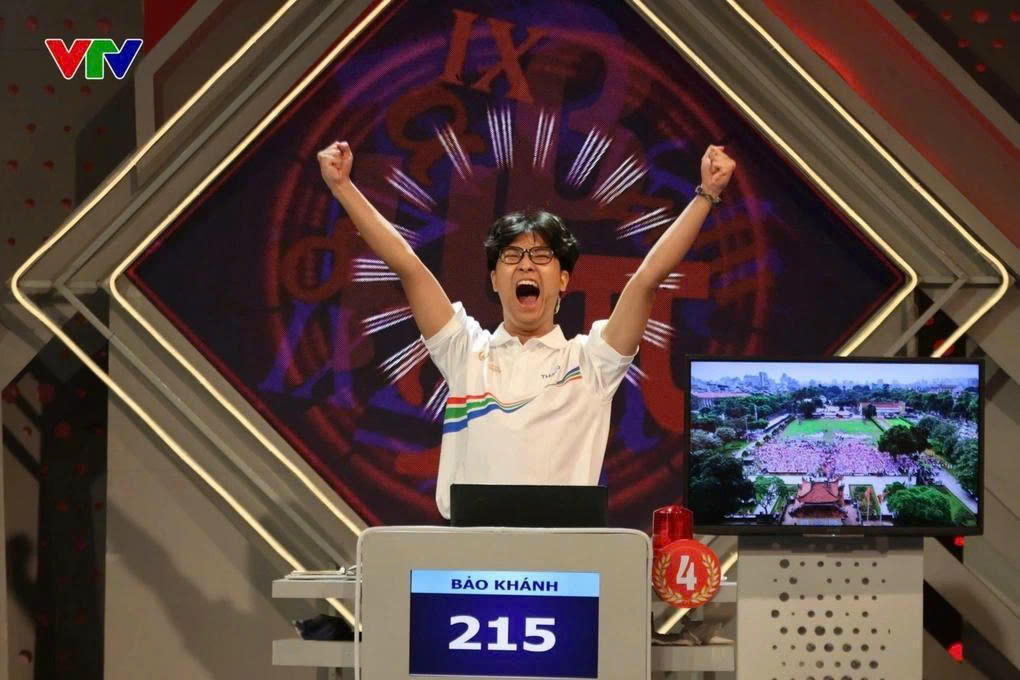 Trần Bùi Bảo Khánh là chủ nhân vòng nguyệt quế Đường lên đỉnh Olympia năm thứ 25