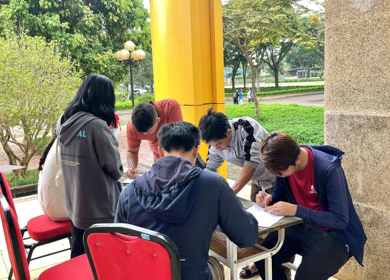 Phân hiệu Đại học Luật Hà Nội tại Đắk Lắk: Tiếp nhận gần 400 đơn vị máu trong ngày hiến máu tình nguyện