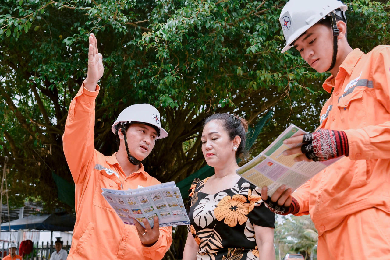 Hướng dẫn các hộ gia đình các giải pháp phòng tránh tai nạn điện trong mùa mưa bão