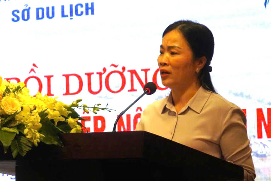 Bà Nguyễn Thị Tâm - Phó Giám đốc Sở Du lịch tỉnh Ninh Bình phát biểu.
