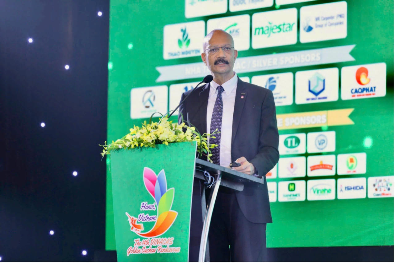 Ofi Việt Nam được VINACAS vinh danh nhờ giữ vững vai trò đầu tàu, thúc đẩy ngành điều phát triển bền vững