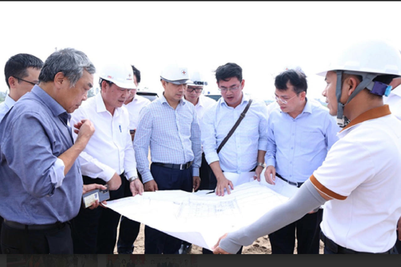 Quyết liệt đẩy nhanh tiến độ lưới truyền tải điện cho khu vực miền Bắc
