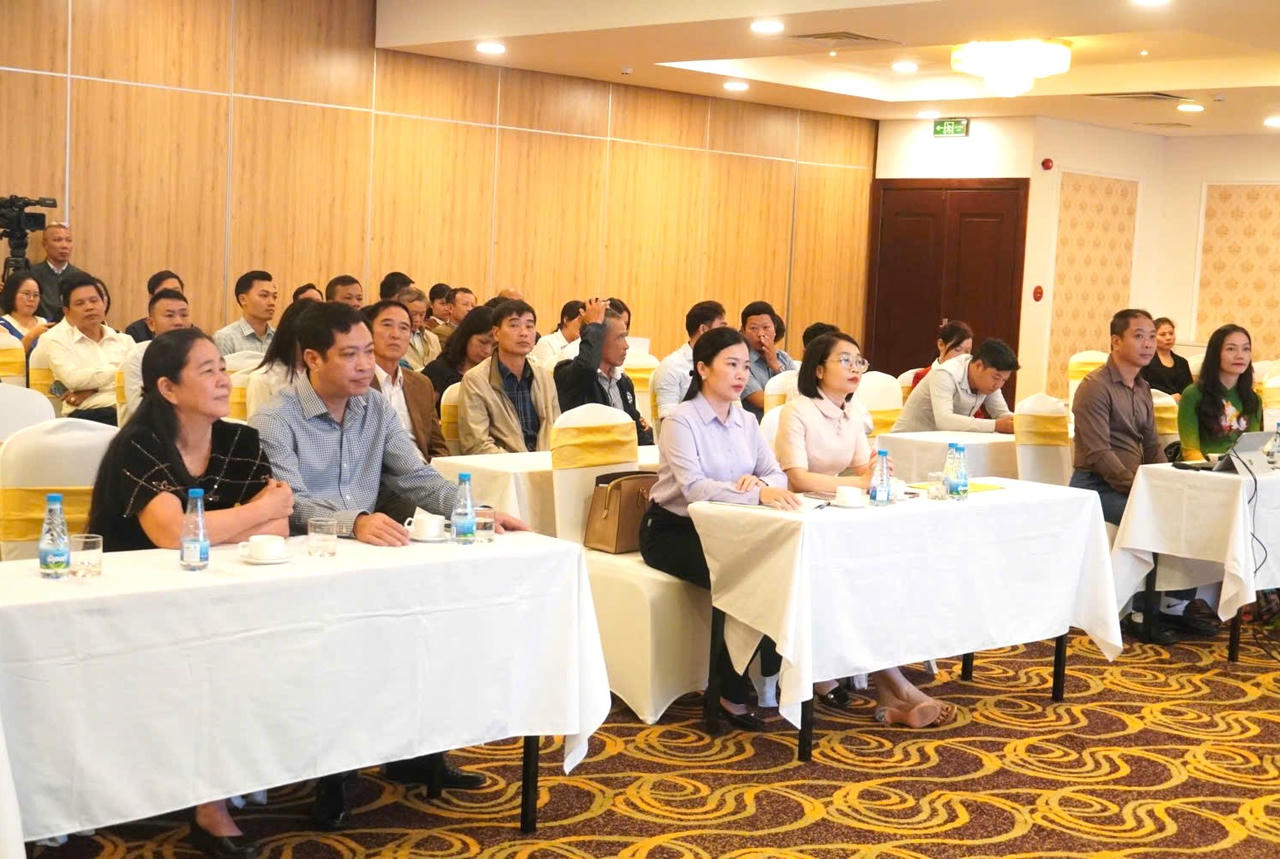 Các đại biểu tham dự lớp bồi dưỡng, tập huấn.