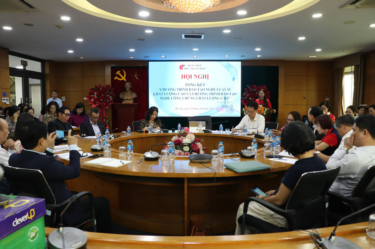 Tổng kết Chương trình đào tạo nghề luật sư, công chứng chất lượng cao