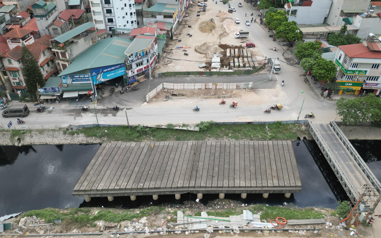 Cầu L3 vượt sông Lừ – hạng mục then chốt của toàn tuyến chuẩn bị được thi công lại sau nhiều năm đắp chiếu.