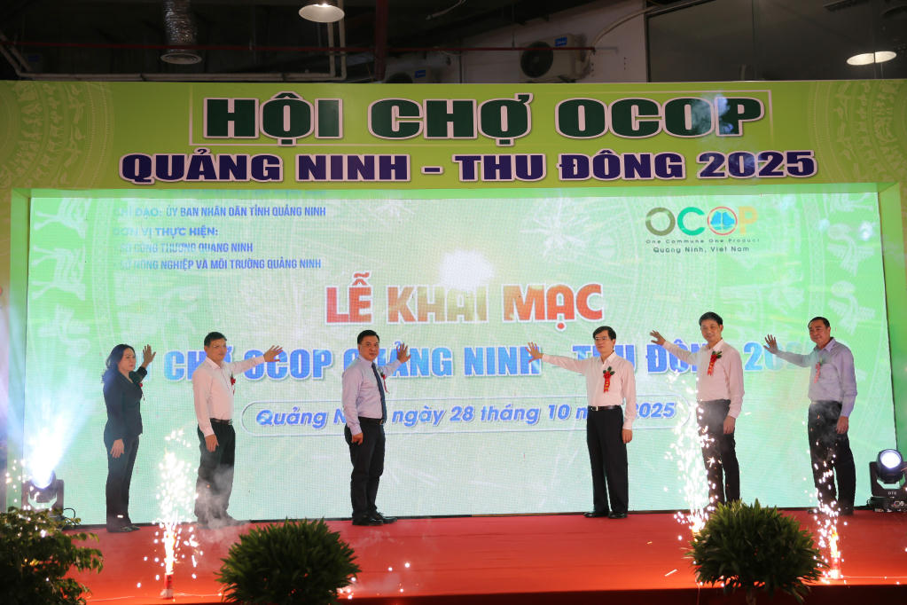 Khai mạc Hội chợ OCOP Quảng Ninh – Thu Đông 2025: Điểm hẹn giao thương, quảng bá sản phẩm đặc trưng vùng miền