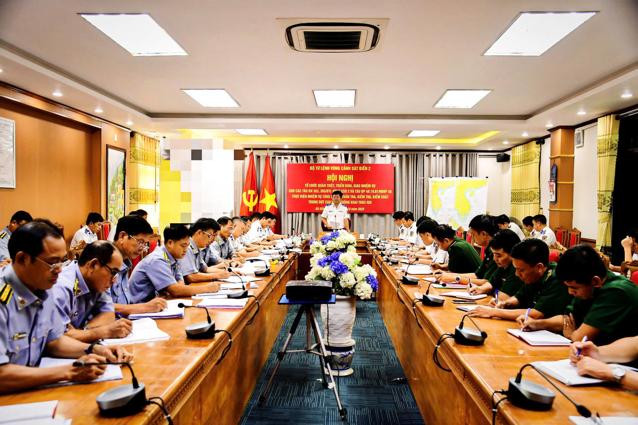 Bộ Tư lệnh Vùng Cảnh sát biển 2 kiên quyết xử lý các hành vi vi phạm khai thác IUU