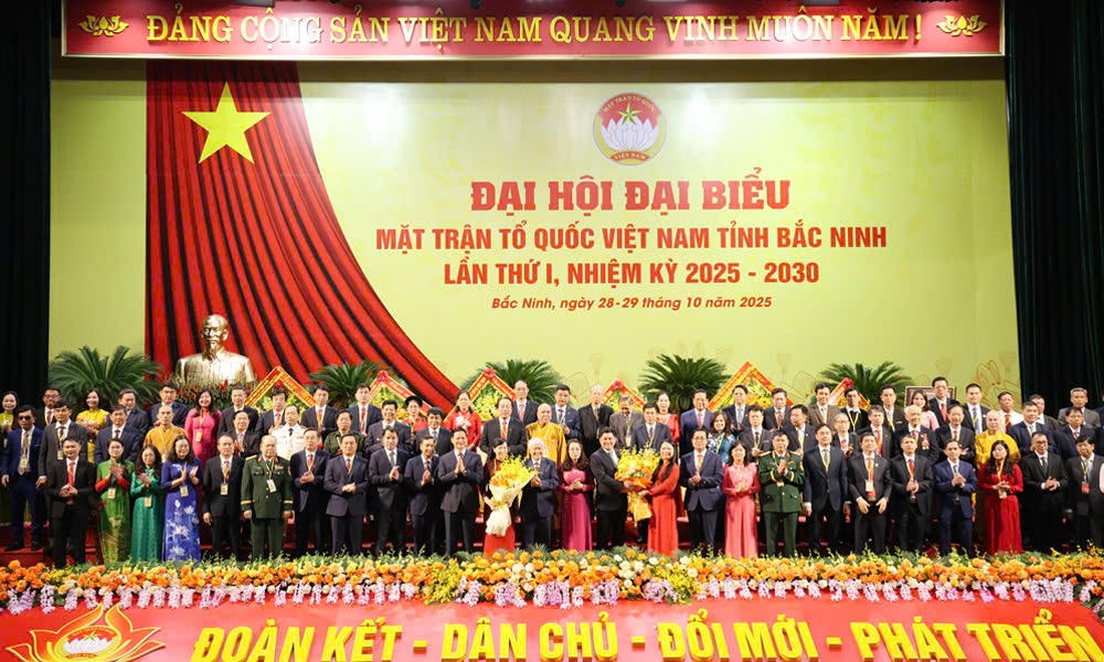 Chủ tịch Ủy ban Trung ương MTTQ Việt Nam Đỗ Văn Chiến nêu 6 nhiệm vụ đối với MTTQ Việt Nam tỉnh Bắc Ninh
